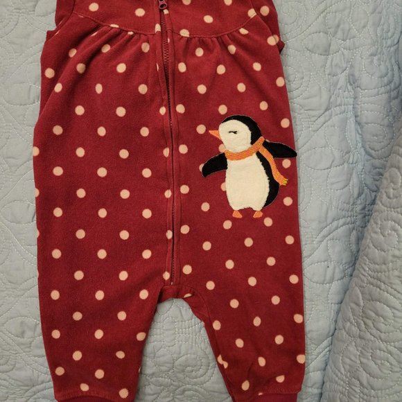 Carters 3-6 M Mulberry-Colored Fleece w Pink Polka Dots & Penguin Applique - Picture 4 of 9